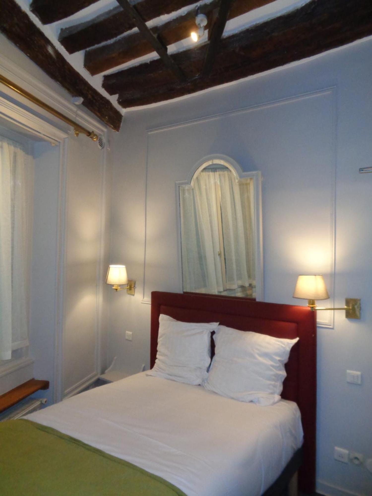 Hotel Les Degres De Notre Dame Paris Eksteriør bilde
